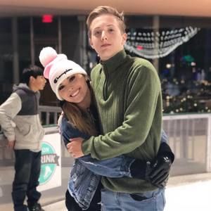 Meet your Posher, Lacey